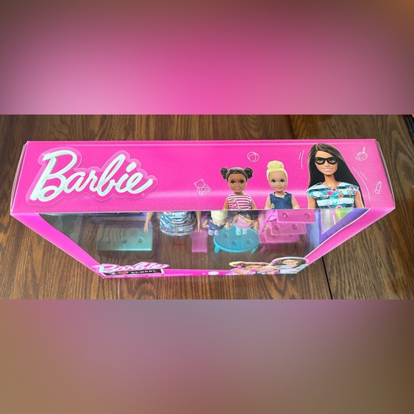 Barbie I Love School Career Doll Teacher Kelly Playset - Mattel - Ages 3+ - NEW - Picture 4 of 6